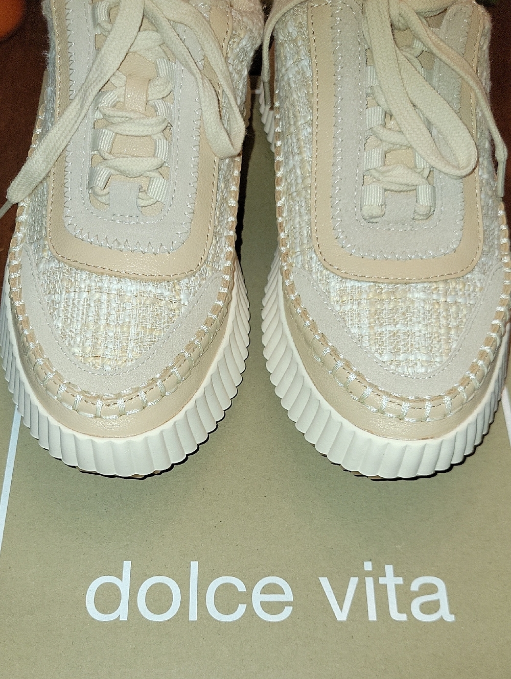 Dolce Vita Dolen Beige-Cream Platform Sneakers